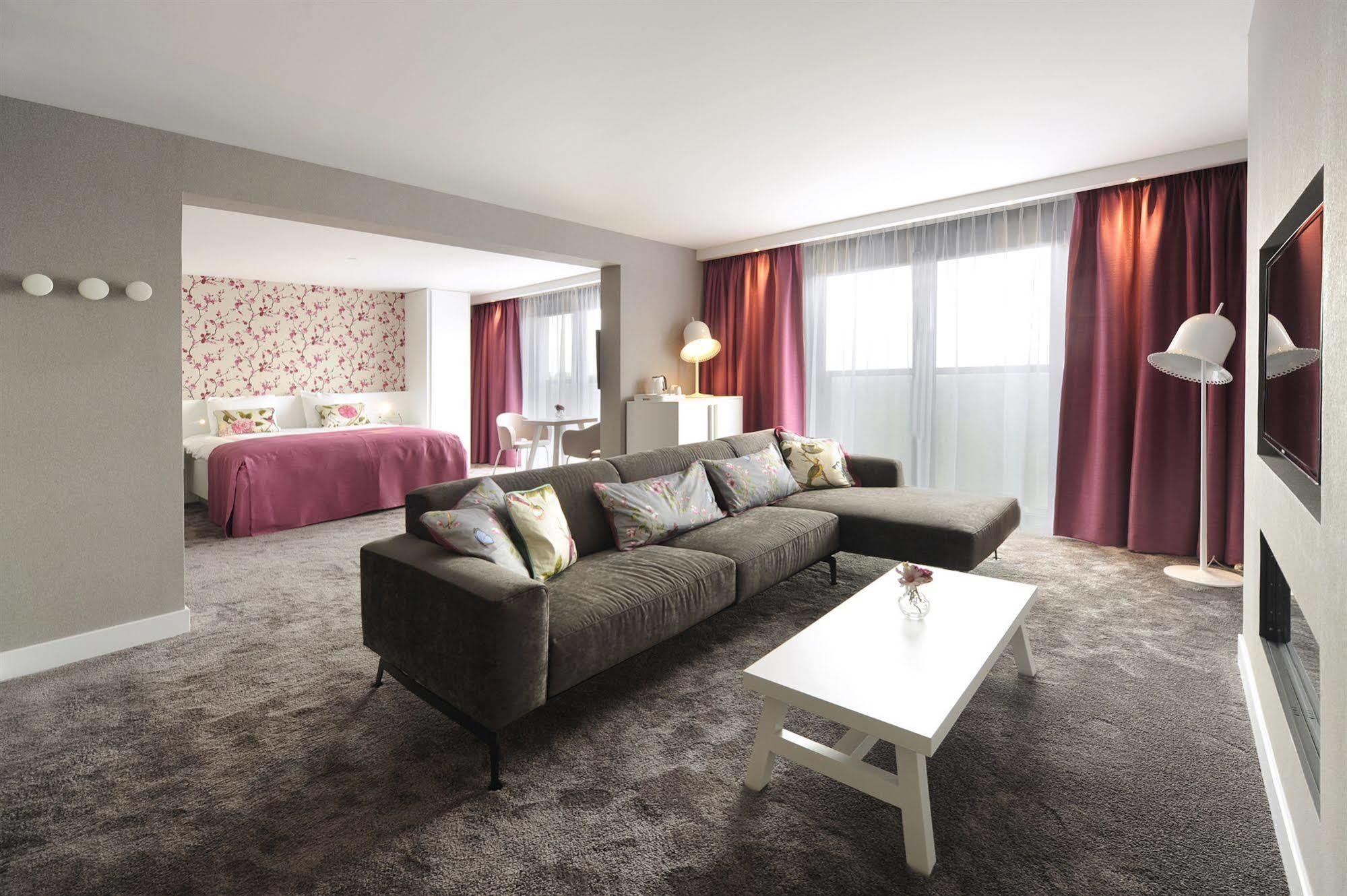 Der Valk Hotel 4*